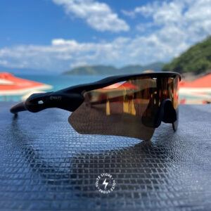 Daytona – Preto / Lente Dourada Espelhada